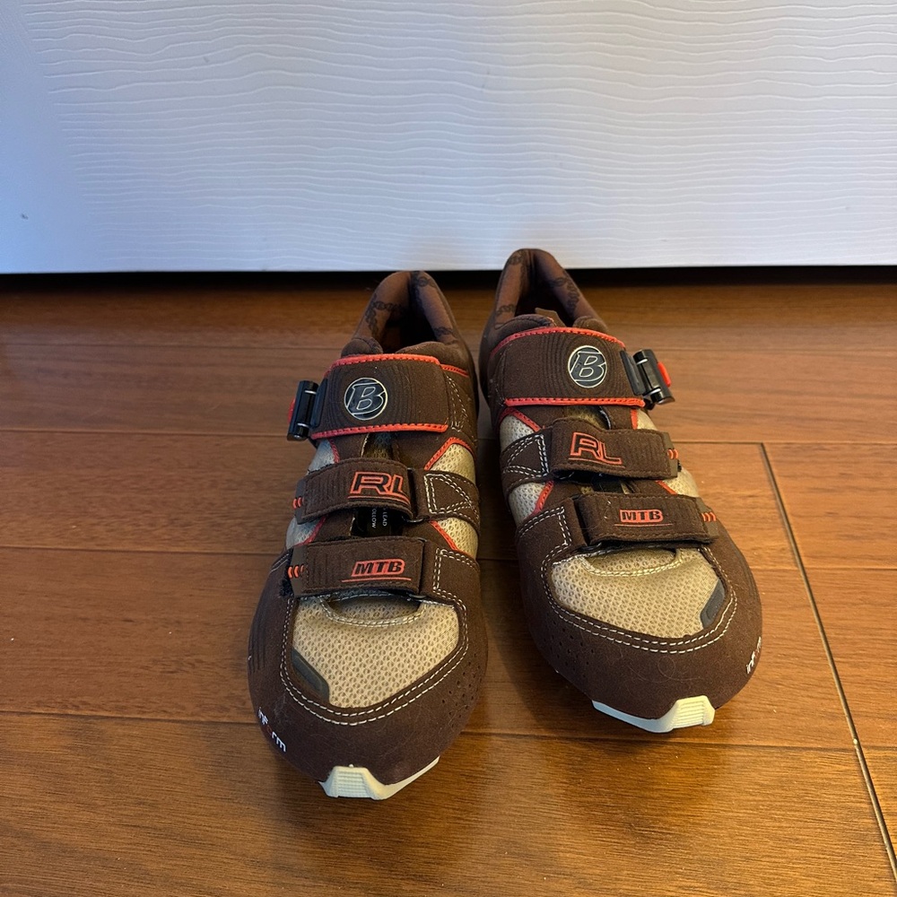 Bontrager Clip Biking Shoes Mens 44.5 New